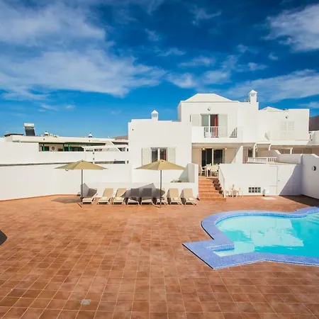 Ereza Matilde Villa *